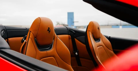 2020-ferrari-portofino-red 5