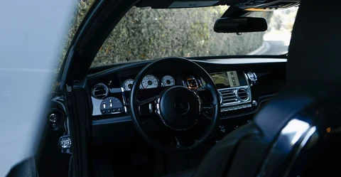 2017-rolls-royce-wraith 2