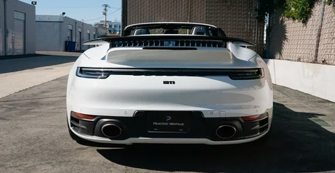 2023-porsche-911-carrera-4s-convertible 4