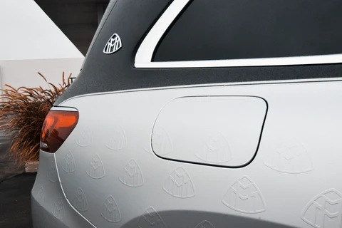 2023-mercedes-benz-gls600 2