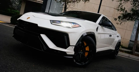 2024-lamborghini-urus-performante 3