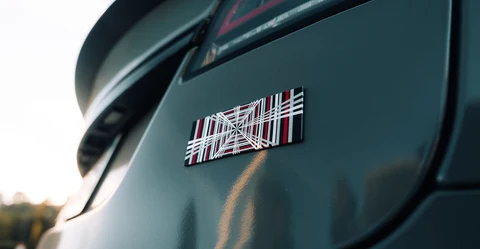 tesla-model-s-plaid 4