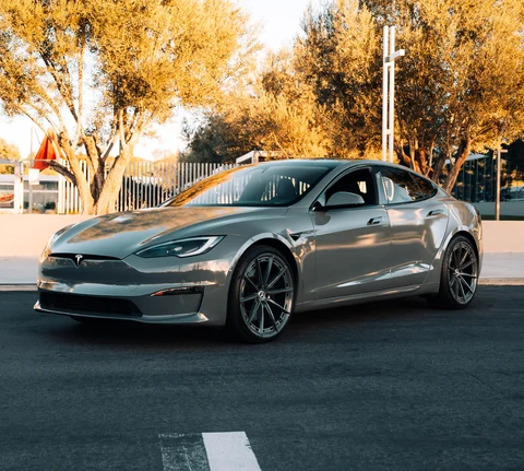 tesla-model-s-plaid 6