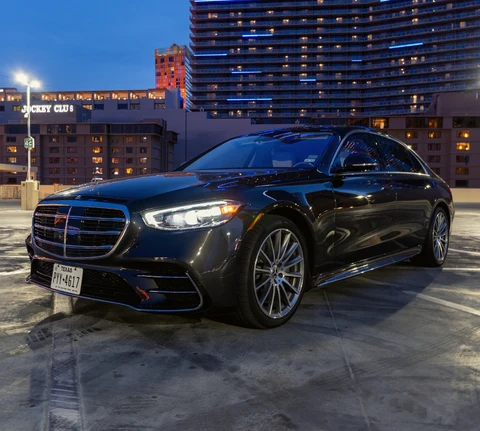 2021-mercedes-benz-s580-luxury-sedan 2